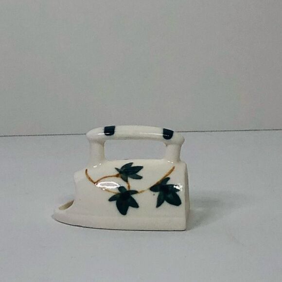 vintage hand painted bone china iron tooth pick holder green ivy leaves mini - Picture 5 of 6